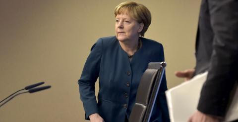 La canciller alemana Angela Merkel, a su llegada a la rueda de prensa al término de la cumbre de Bruselas. REUTERS/Eric Vidal