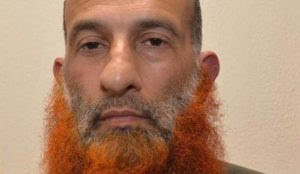 UK: Muslim hands out jihad leaflets on London Tube