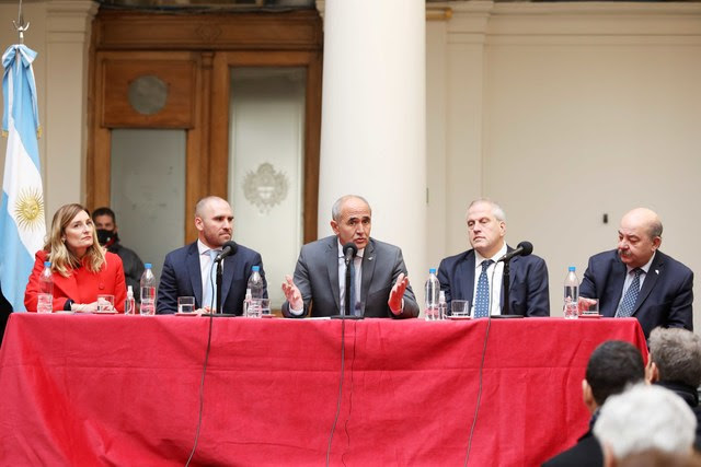 Martín López Armengol asumió la presidencia de la UNLP Martín López Armengol asumió la presidencia de la UNLP