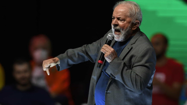 Lula ataca Bolsonaro em disputa por transposição e quer 'surra' eleitoral