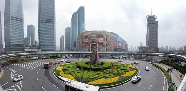 (Foto: ru_bridges:
http://ru-bridges.livejournal.com/95716.html )