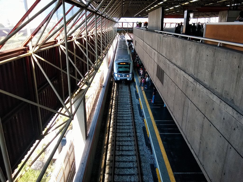 Estação Carrão da Linha 3-Vermelha