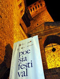 GIORNATA MONDIALE DELLA POESIA: A MODENA IL FESTIVAL 
DEDICATO PROMUOVE LETTURE NEI BAR E NELLE OSTERIE DI TUTTO IL TERRITORIO