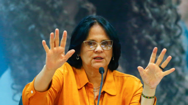 Deputados do PSOL pedem força-tarefa para acompanhar gestão de Damares