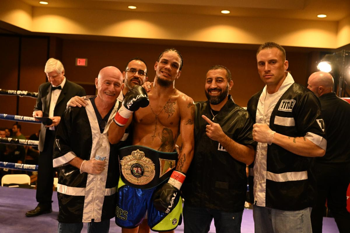 Coyle dominates Rios, Fernandez Stops Bates, Silva KO’s Luque in St. Petersburg - Boxing Image