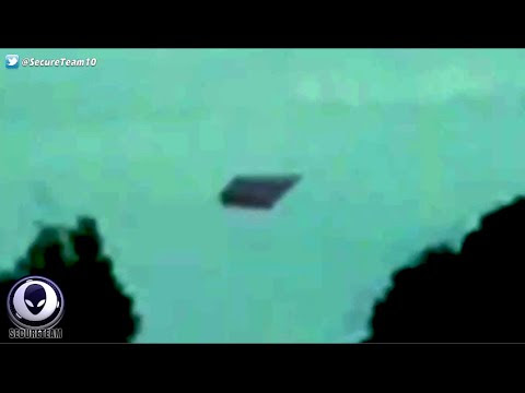 Shocked Mom & Daughter Record Eerie Diamond UFO Over Australia! 6/9/16 