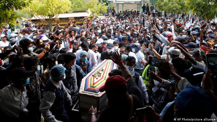 Proteste in Myanmar: 20 Jahre alte Demonstrantin gestorben