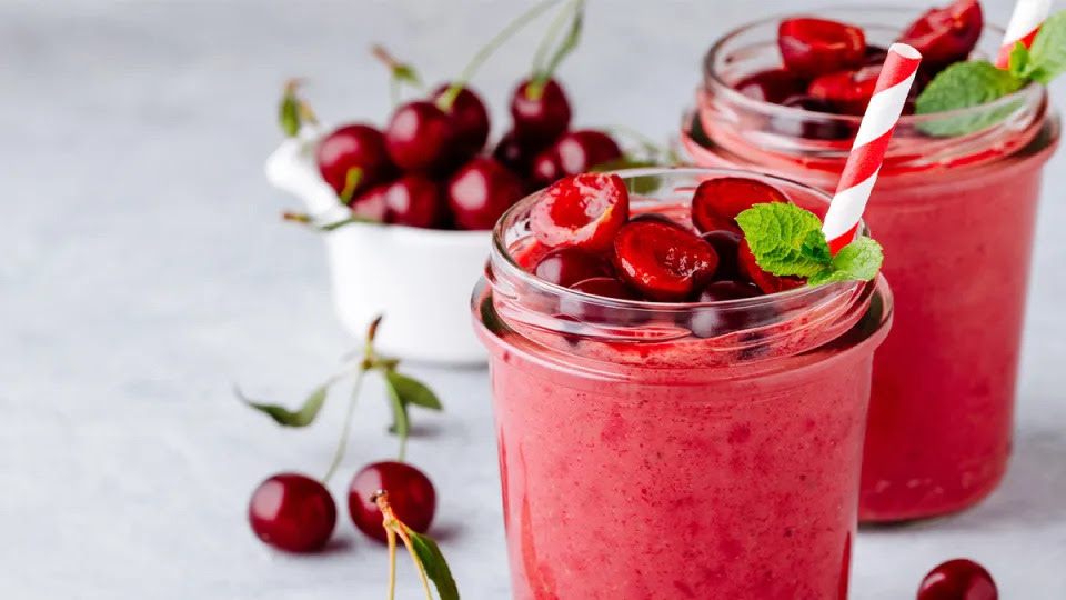 Cherry-Vanilla Whirl Smoothie