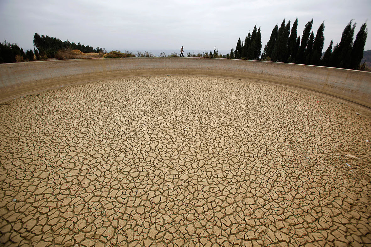 Ngày Nước thế giới, nhìn lại những bức hình ám ảnh về thực trạng khan hiếm nước trên toàn thế giới - Ảnh 14.