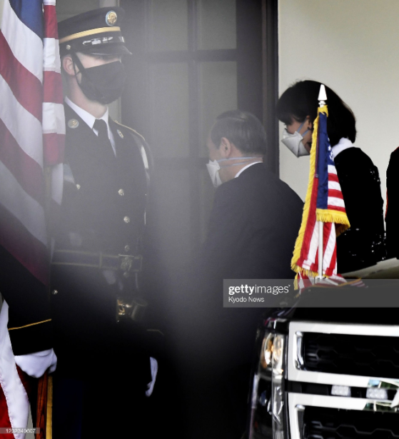 It Was Worse Than We Thought: NO ONE Met Japanese Prime Minister at the White House Door Except Stationary Army Guard Image-847