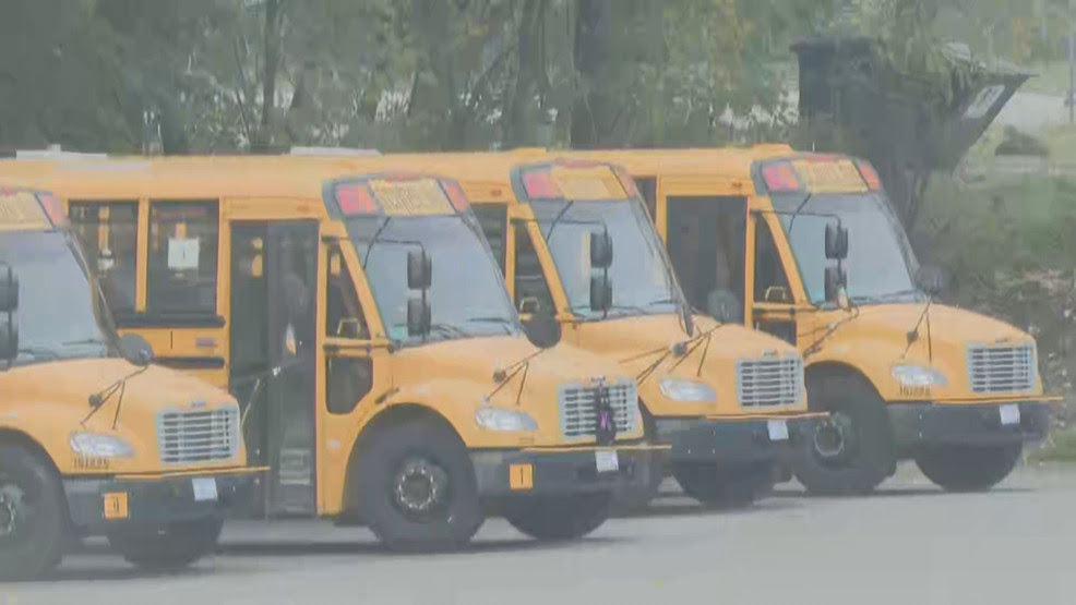  Tentative agreement averts strike by school bus drivers, monitors in three communities
