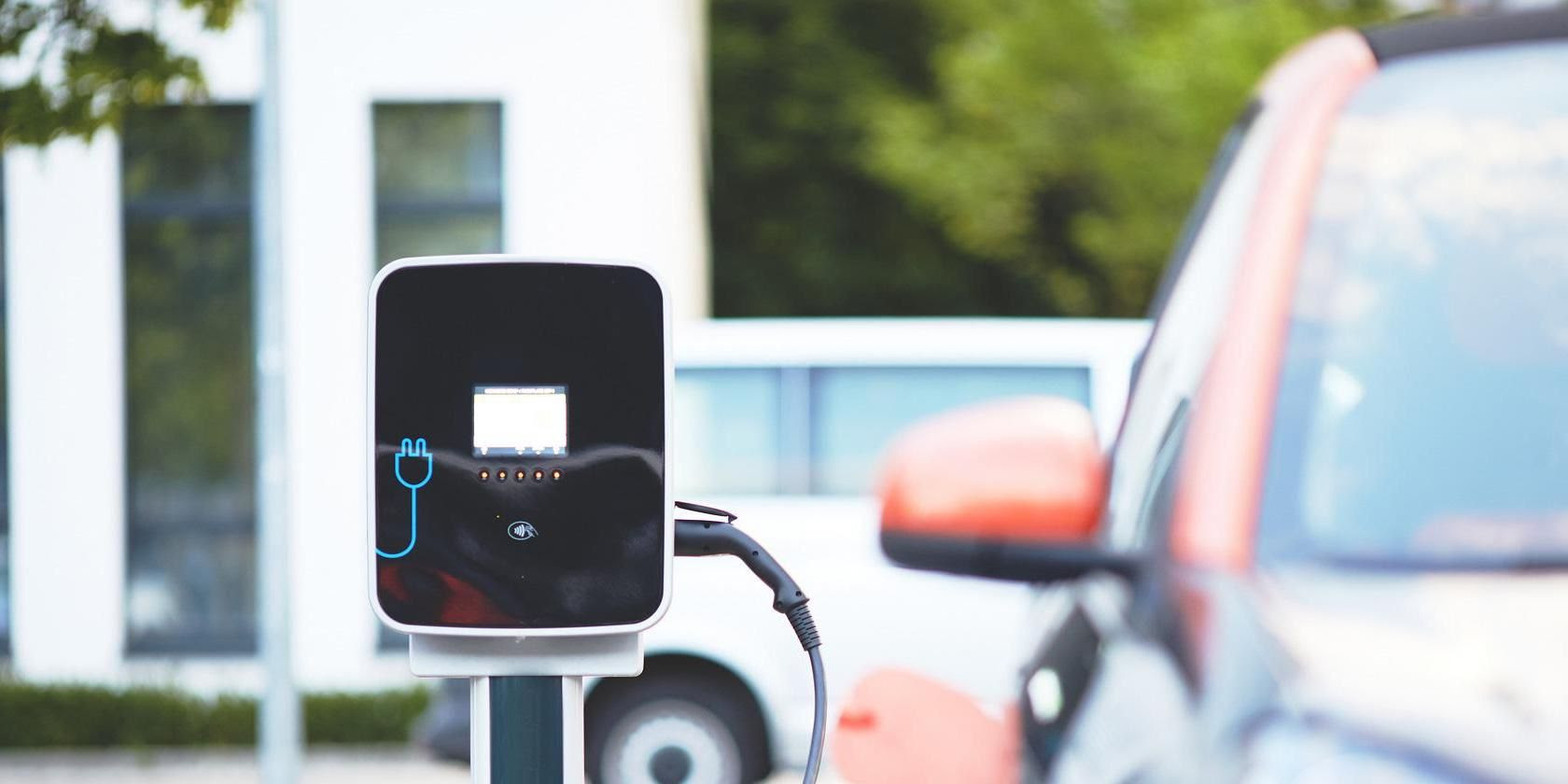 5 Ways to Charge Your EV For FREE