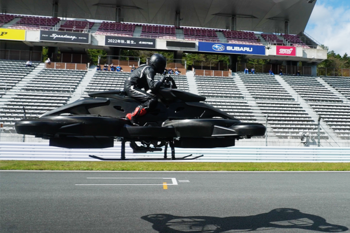 Order books for the Xturismo Limited Edition hoverbike opened on October 26 following an unveiling ceremony and demo flight at a racetrack in Japan