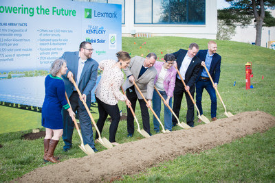 Pictured left to right: Executive Director of the Kentucky Office of Energy Policy Kenya Stump, Renewable Energy & Carbon Advisory Manager from Schneider Electric, Kenny Cook, Kentucky Lieutenant Governor Jacqueline Coleman, Lexmark CEO Allen Waugerman, Lexington Mayor Linda Gorton and Seth Parker, Vice President and General Manager, Melink.