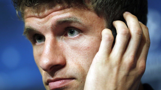 Müller 'provoca' Lewandowski após sorteio colocar Bayern x Barcelona