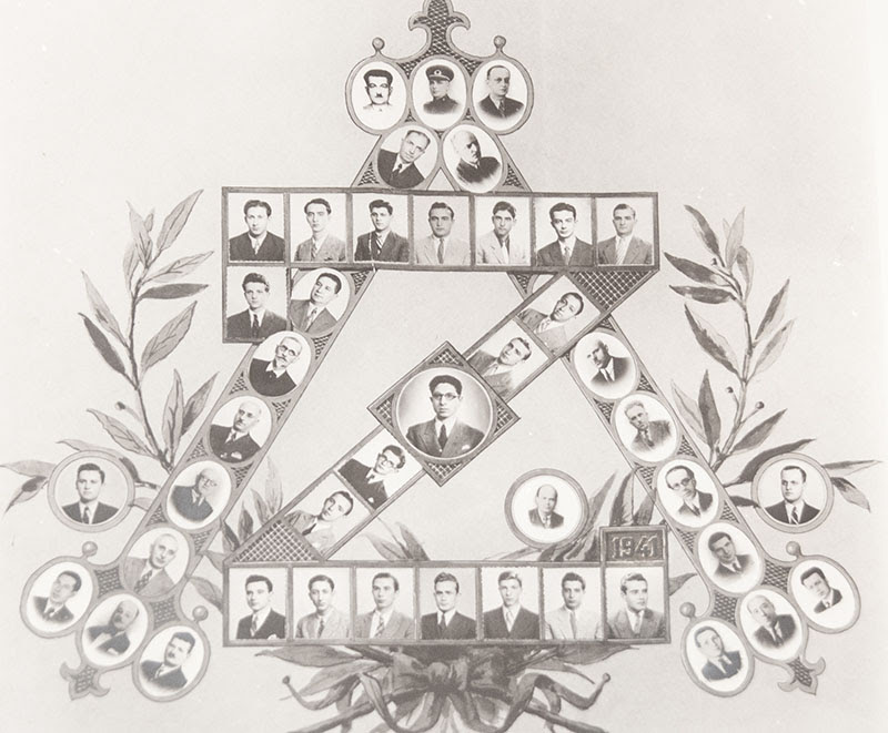 Σχολική τάξη του Ζωγραφείου του 1941 με τα πορτρέτα των τότε μαθητών της. 25