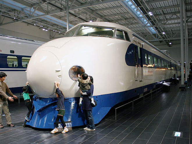 Cùng nhìn lại lịch sử hoạt động của tàu siêu tốc Shinkansen, niềm tự hào Nhật Bản với phiên bản mới nhất có thể chạy ngon ơ ngay cả khi động đất - Ảnh 18.