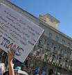 GRAF2467. MADRID, 04/07/2020.- Colectivos agrupados en Confluencia Trans durante la concentración celebrada esta tarde en la Puerta del Sol, en Madrid, para reclamar una ley estatal. EFE / Victor Lerena.
