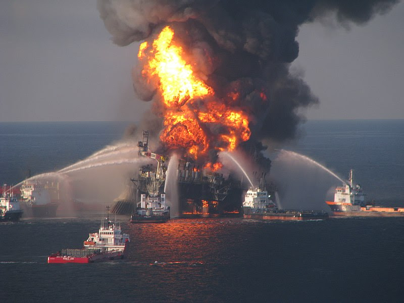 File:Deepwater Horizon offshore drilling unit
 on fire.jpg