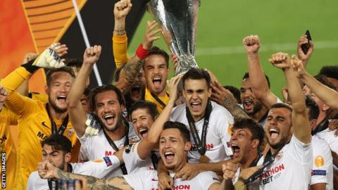 Sevilla celebrate