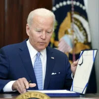 [Watch] Joe Biden humiliated by far-Left radicals