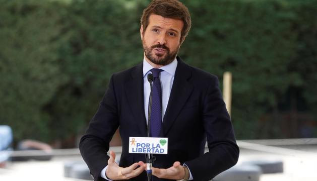 Casado presenta en un colegio concertado su recurso a la 'Ley Celaá' ante el TC