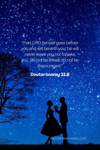 Deuteronomy 31_8