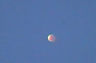 UFO News ~ 8/04/2015 ~ UFO Seen Over Lambourn and MORE Attachment