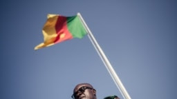 Le drapeau du Cameroun à Buea, le 26 avril 2018. (AFP)