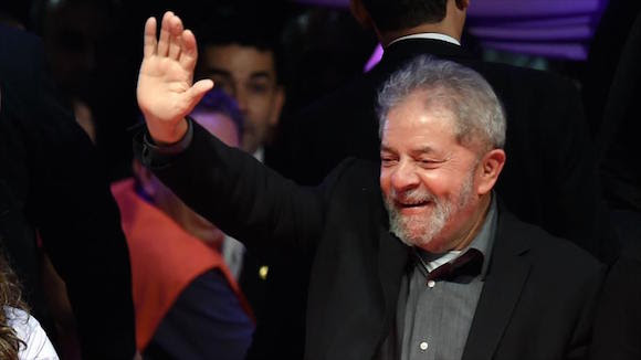 Expresidente brasileño Luiz Inácio Lula da Silva durante la ceremonia de inauguración de la quinta Marcha de Margaritas en Brasilia, 11 de agosto de 2015. Foto: AP