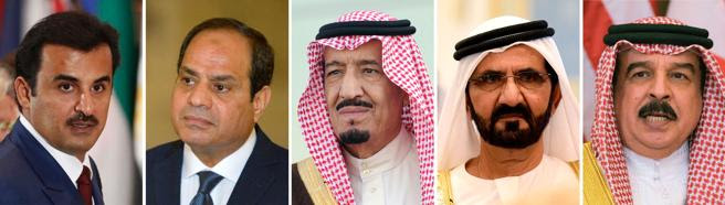 De izquierda a derecha el emir de Qatar, el jeque Tamim bin Hamad al-Thani, el presidente egipcio Abdel Fattah al-Sisi el rey Salman de Arabia Saudí , el primer ministro de los Emiratos Árabes Unidos y gobernante de Dubai, el jeque Mohammed bin Rashid al-Maktoum, y el rey de Bahrein Hamad bin Issa al-Khalifa