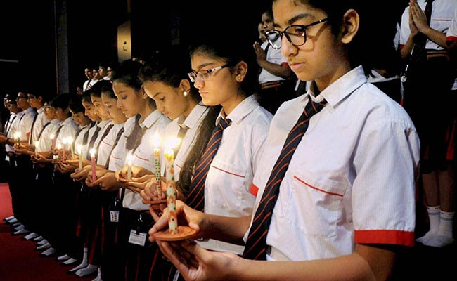students tribute amarnath attack pti
