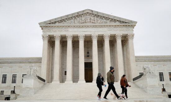 Man Sets Himself on Fire in Front of Supreme Court—Police Issue an Update