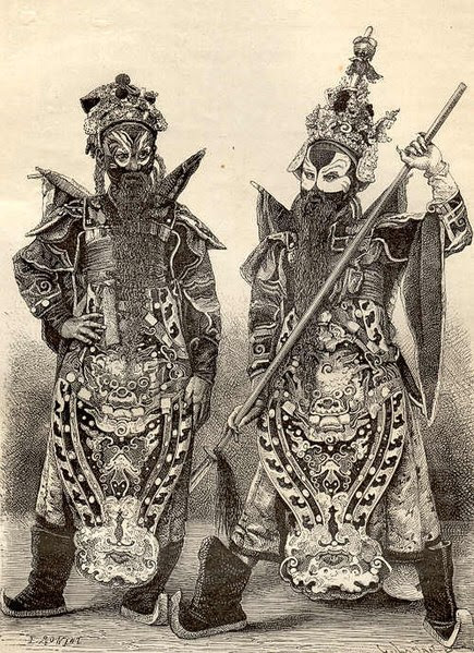 File:Costumes de théatre, à Hué chefs guerriers.jpg