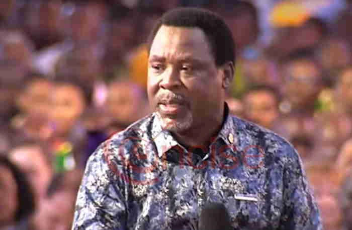 Man Tries To Attack Prophet TB Joshua In Synagogue (Photos)
