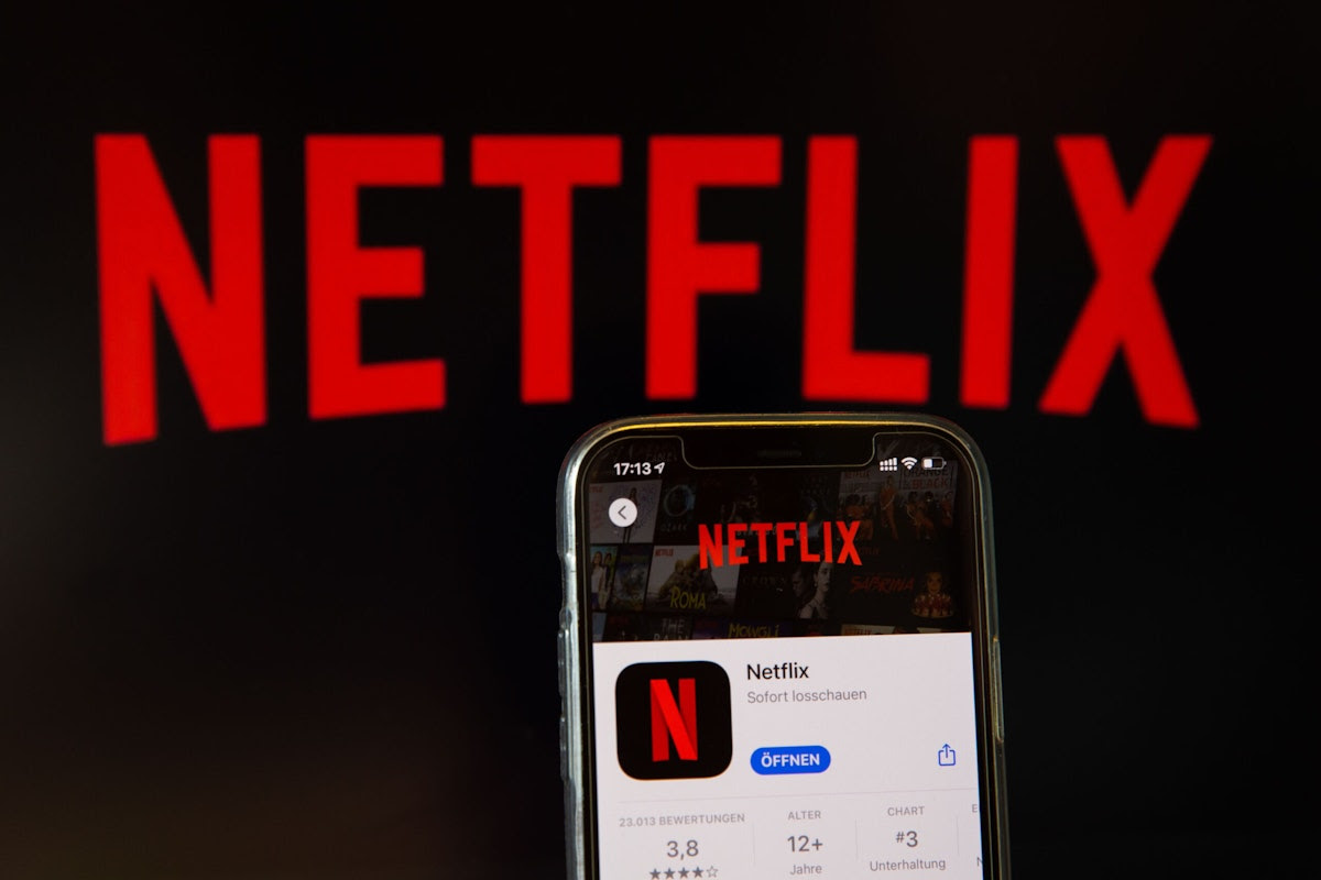 EXCLUSIVE: After Reviewing Netflix Show, Parents Group Demands Child Pornography Investigation