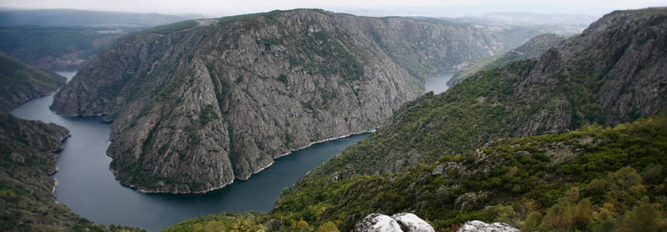http://www.turgalicia.es/imaxes/mdaw/mday/~edisp/~extract/TG058024~1~staticrendition/tg_carrusel_cabecera_grande.jpg