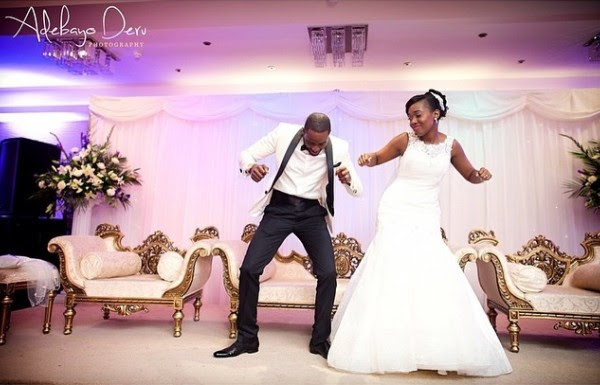 Nigerian-wedding-couple-dancing-adebayo-deru-photography.jpg