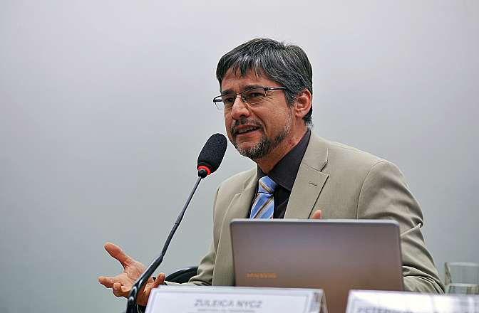 Audiência Pública Tema: O tema da contaminação por chumbo e outros metais pesados na região do Vale do Ribeira, de São Paulo e Paraná. Procurador da República no Distrito Federal, Peterson de Paula Pereira