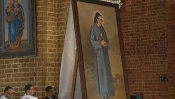 La imagen de la beata Madre María Berenice Duque fue develada en la  Catedral de Medellín