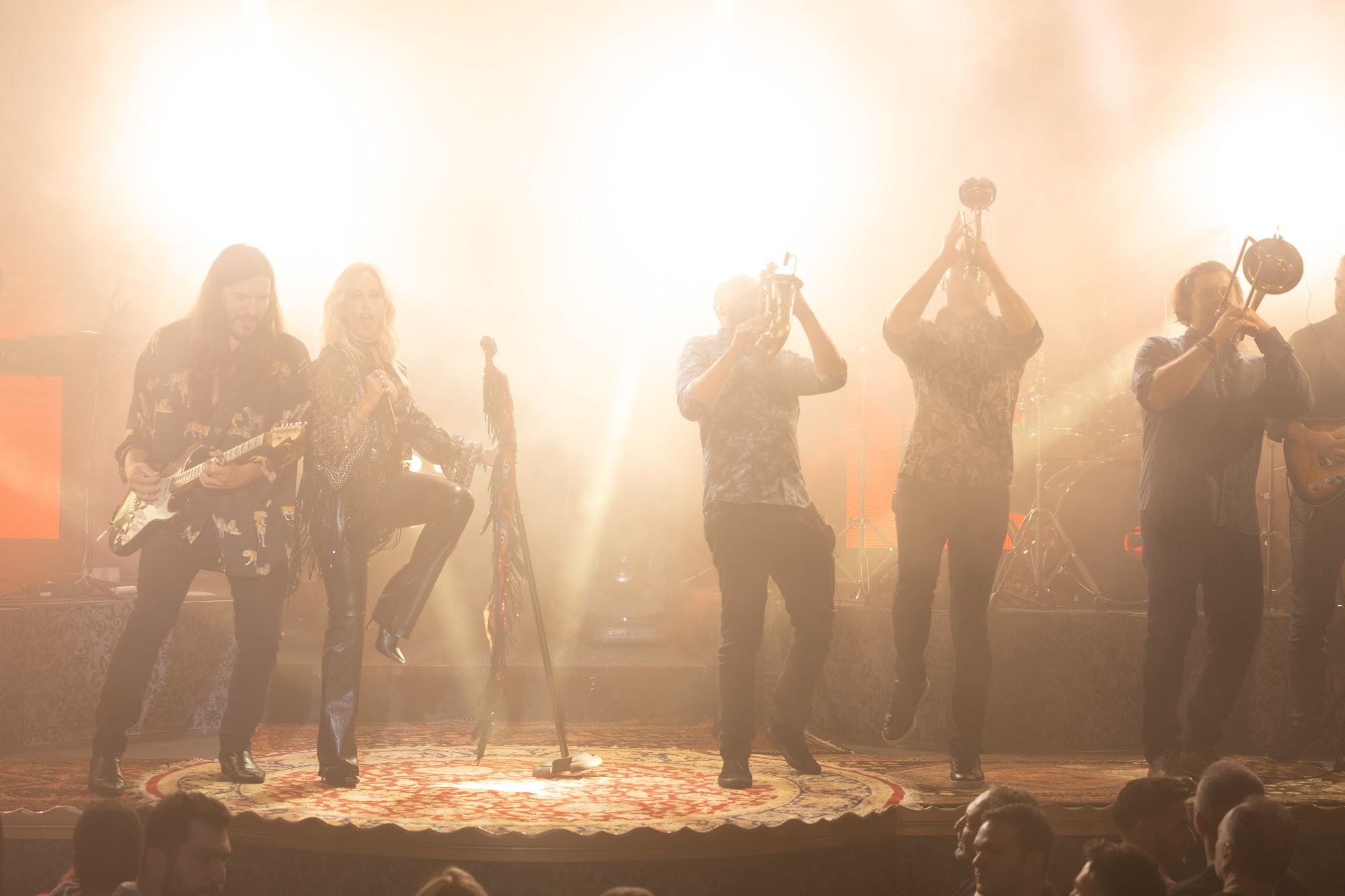 Άννα Βίσση: Εντυπωσιακή πρεμιέρα στο «Barbarella Live Party»