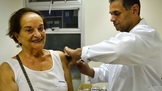 Mais de 5 milhões de brasileiros receberam 1ª dose da vacina contra Covid-19
