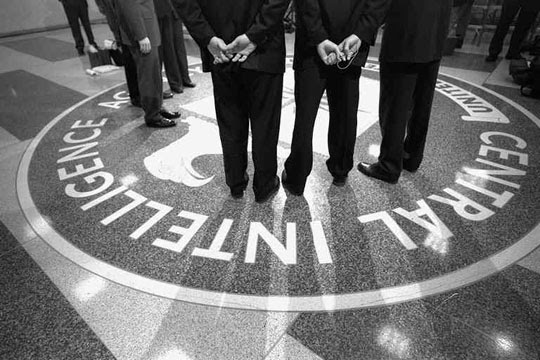 Huge Propaganda Program Reveals that CIA Agents Troll Alternative Media Sites