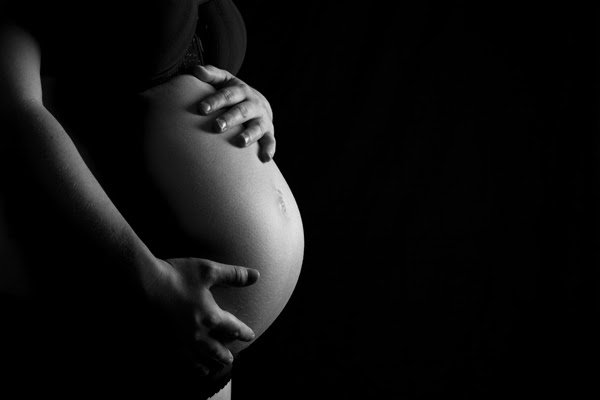 Resultado de imagen para mujer embarazada aborto