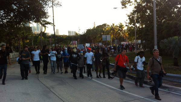 policeprotest1.jpg