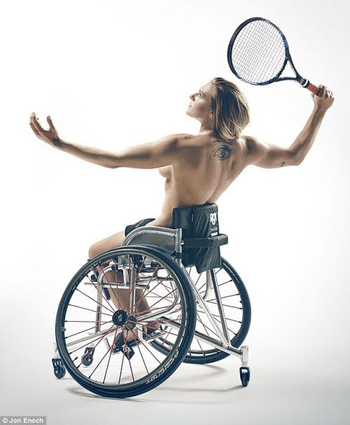 a-tenista-britanica-jordanne-whiley-que-sofre-de-um-disturbio-que-deixa-ossos-e-articulacoes-muito-frageis