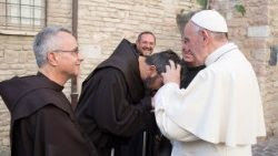 El Papa y los Franciscanos El Papa y los Franciscanos