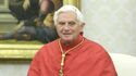 El estado del papa emérito Benedicto XVI sigue siendo grave pero estable