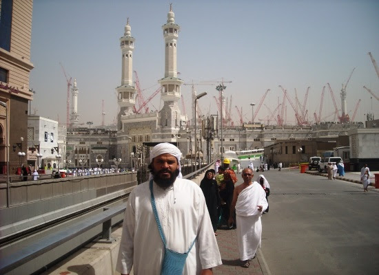 Abu Dujanah, al fondo la Mezquita de la Roca Negra (foto del autor)