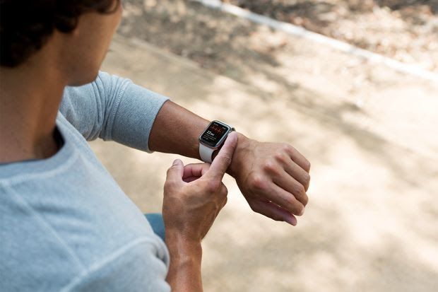 Rather than connect to the internet, Bluetooth’s role is to connect devices to each other. The Apple Watch Series 4 uses the newest version of Bluetooth to sync with your iPhone, without draining both batteries.